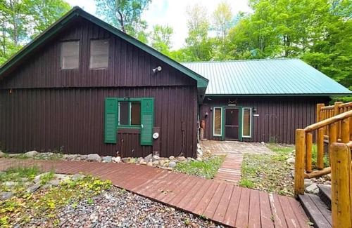 Iron River Cabin | Tamarack Lake Luxury Cabin