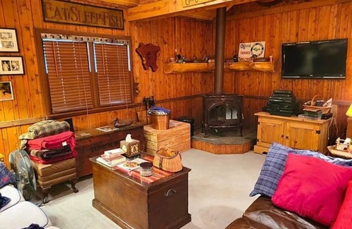 Iron River Cabin | Tamarack Lake Luxury Cabin