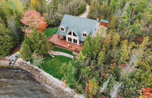 Bellaire Cottage | Tamarack Lodge, Waterfront on Lake Bellaire
