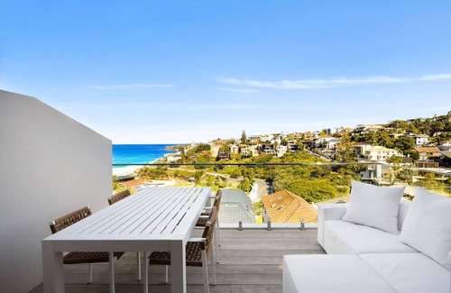 Bronte Apartment | Tamarama Beach Views 8