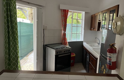 Tamarin House | Tamarin: Charming bungalow on Tamarin Bay