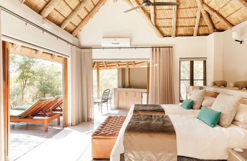 Pilanesberg National Park Cabin | Tambuti Lodge
