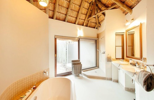 Pilanesberg National Park Cabin | Tambuti Lodge