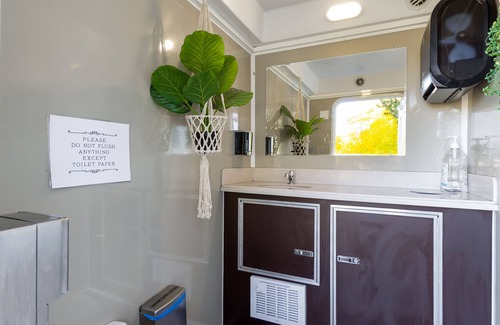 Island Park RV Rental | Tammah - Yellowstone - Glamping