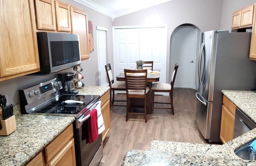 Ruskin House | Tampa Bay Area Getaway