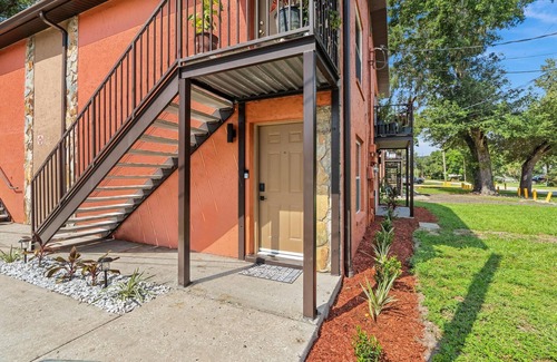 Temple Terrace Apartment | Tampa Bay Gem: 2BR Modern Apartment Hideaway