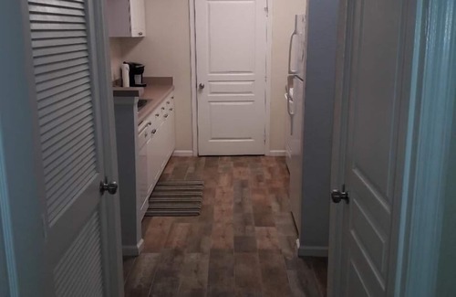 Tampa Condo | Tampa~Brandon "Stay~cation" Resort! 1st. Floor, zero$ fees EVER! Grt reviews