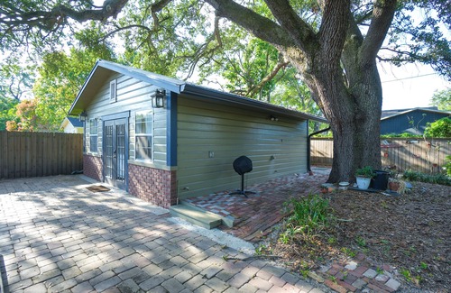 South Seminole Heights House | Tampa Bungalow 110 W Alva Street