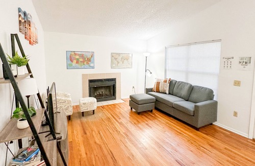 University Condo | Tampa Condo · Luxury 2-BD Perfect for Students, Nurses, Tourists