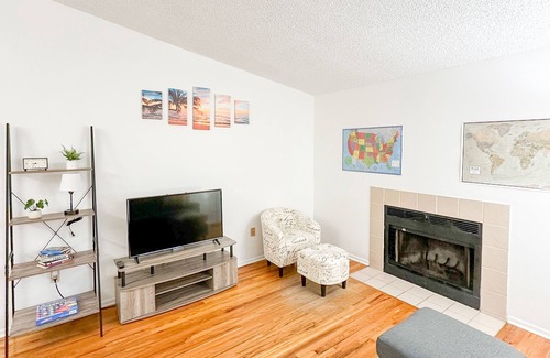 University Condo | Tampa Condo · Luxury 2-BD Perfect for Students, Nurses, Tourists