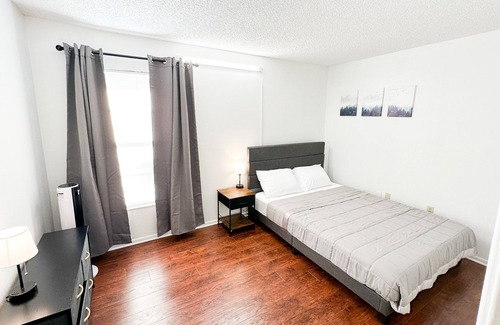 University Condo | Tampa Condo · Luxury 2-BD Perfect for Students, Nurses, Tourists