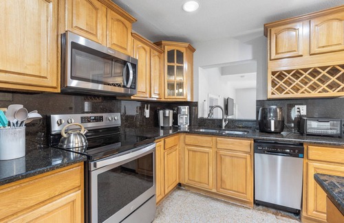 Riverside Heights House | Tampa Getaway - Sleeps 12 - Near Riverwalk & Downtown