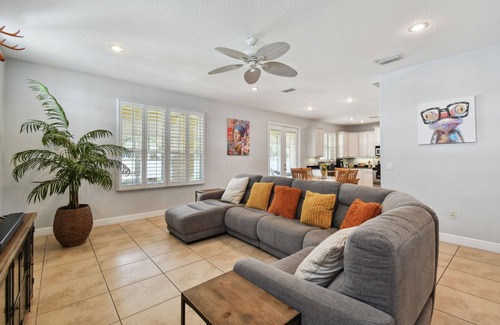 Ballast Point House | Tampa "Good Times" Home+GameRoom, Sleeps 12, 4br/3.5bth, Great Location/Backyard