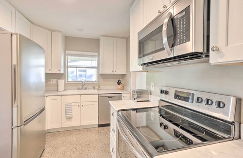 Bay Crest Park House | Tampa Home Near Boat Ramp ~ 10 Mi to Dtwn!
