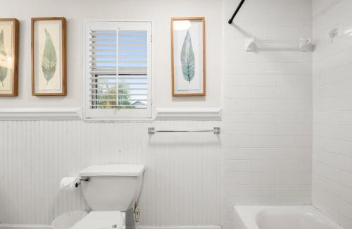 Hyde Park House | Tampa Hyde Park - Spacious 4 Bedroom & Walk to Hyde Park Village!