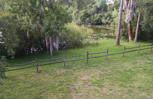 Tampa House | Tampa Lakehouse II 2 bedroom and 2 bathroom