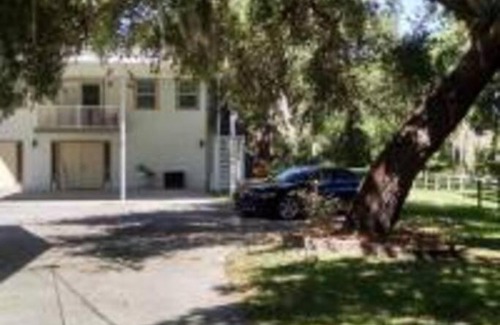 Tampa House | Tampa Lakehouse II 2 bedroom and 2 bathroom