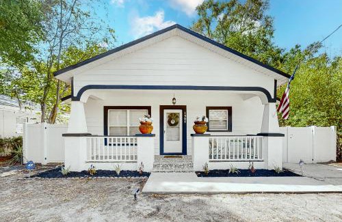 Old Seminole Heights House | Tampa Poolside Bungalow