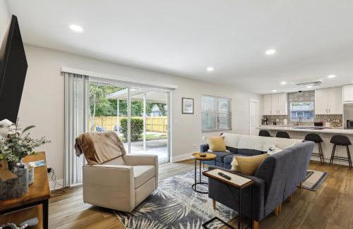 Riverside Heights House | Tampa Vacation Rental about 3 Mi to Downtown!