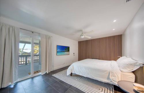 Bay Crest Park House | Tampa Waterfront 3BR w Pool Dock DanderFree