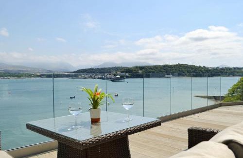 Menai Bridge House | Tan Y Fford