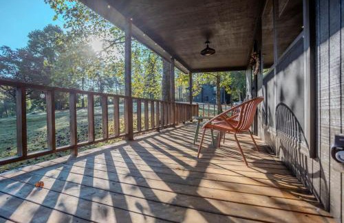 Blairsville House | Tanager - Romantic Cabin, Porch, Mountain View