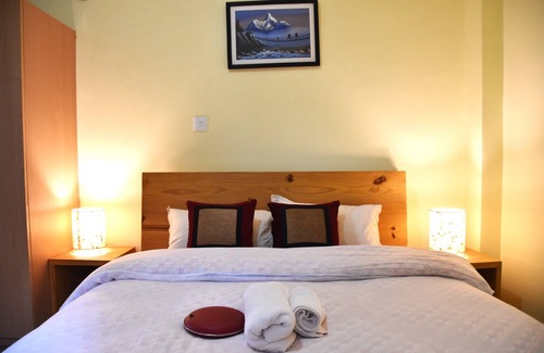 Lalitpur Bed & Breakfast | Tanani Newa Home (FishTail)