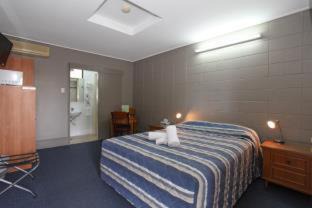 Sarina Hotel | Tandara Hotel Motel