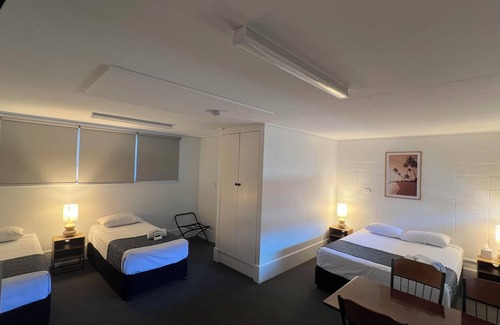 Sarina Hotel | Tandara Hotel Motel
