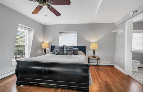 Wall Bed & Breakfast | Tandem Bike Inn