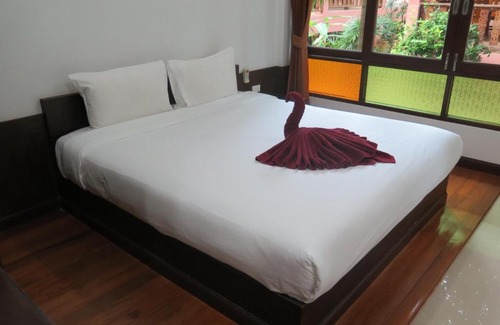 Lamai City Center Hotel | TandT House