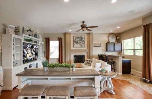 Arabian Views House | Tangerine Sky