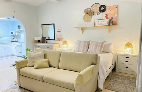 Paradise Island Apartment | Tangerine Sunsets Lisbon