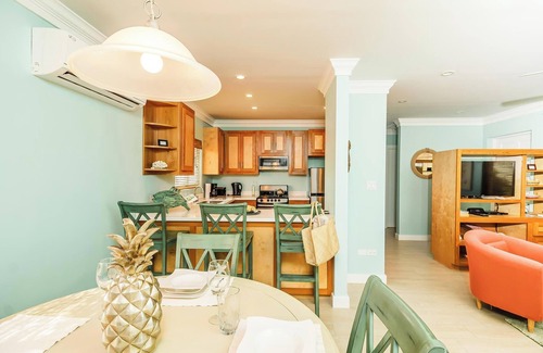 Galliot Cay House | Tangerine Sunsets Long Island Pinta
