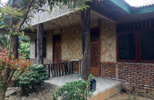 Batang Serangan Hotel | Tangkahan Inn