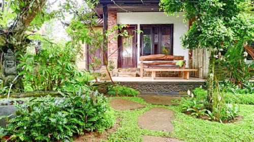 Tampaksiring House | Tangkas House