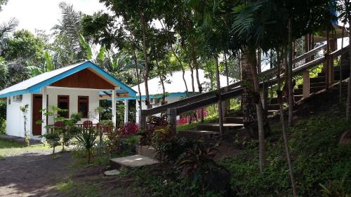 Bitung House | Tangkoko Macaca