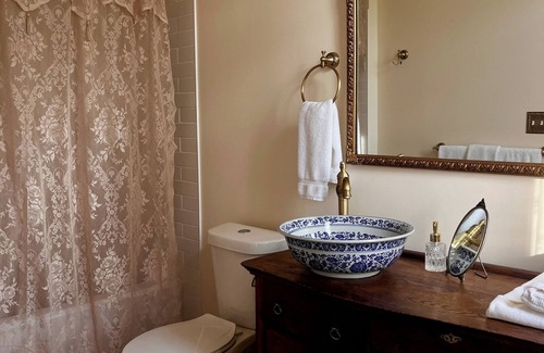 Welcome Cabin | Tanglewood Inn