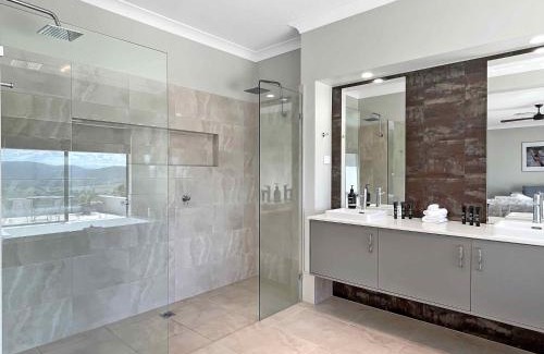 Glendon Brook House | Tangory Rise