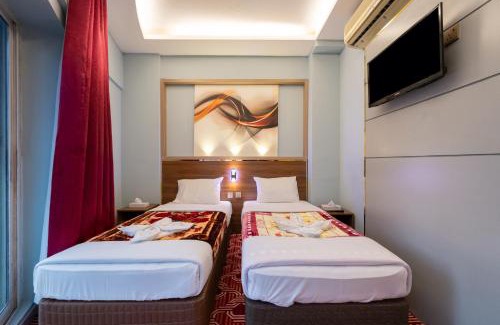 Al Sabkha Hotel | Tanha Hotel