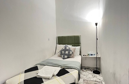 Al Wahdah Apartment | Tanih Place 6