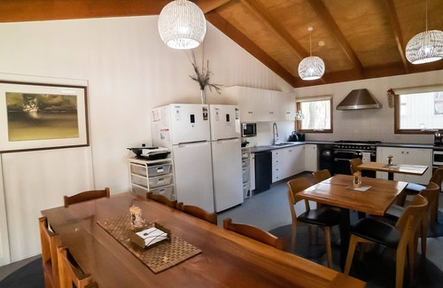 Baw Baw Village Cabin | Tanjil Creek Lodge - Bedroom 4 (Small Family or Couples Retreat)
