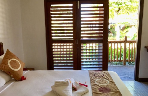 Green Hill Resort | Tanna Evergreen Resort & Tours