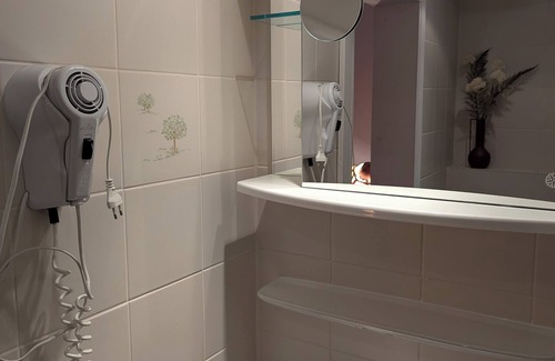 Schoenau an der Brend Villa | Tannenglück guest room - breathe in the forest air, feel the peace and quiet