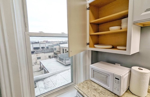 Bay City Apartment | Tanner Bldg Apt 9 - 1 Bedroom (Downtown)