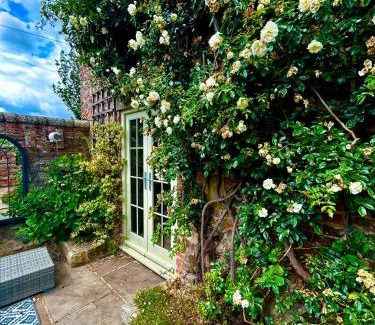 Whixley House | Tanyard Cottage - Whixley, York, North Yorkshire