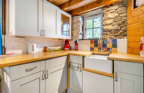 Bethania House | Tanybryn Cottage - Three Bedroom House, Sleeps 5