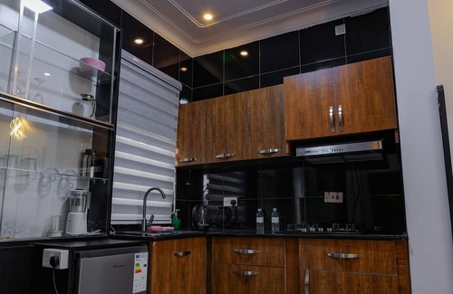 Mbarara Bed & Breakfast | Tanzi Homes Nyonyozi