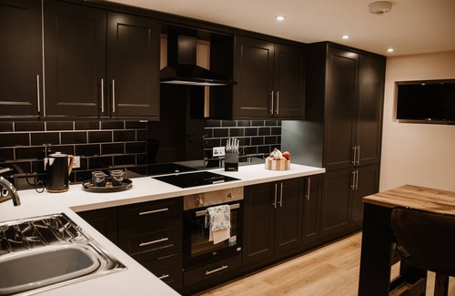 Newland Near Ulverston Cottage | Tap Cottage with Hot Tub - Ulverston