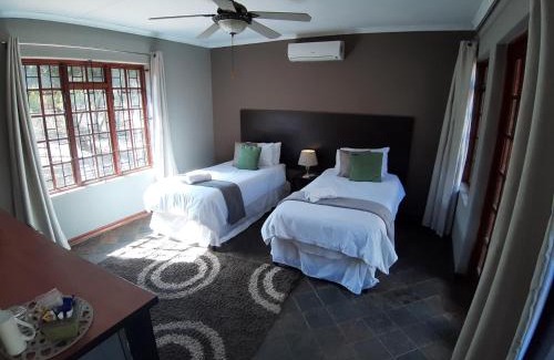 Zeerust Bed & Breakfast | Tapologo Lodge